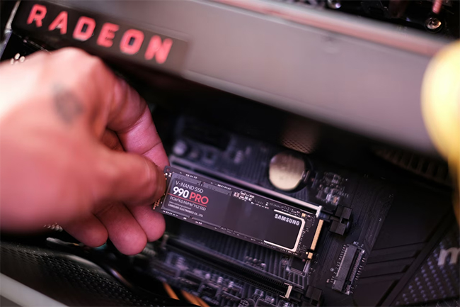  Des sites Web peuvent vous espionner via votre SSD : la faille que personne n’a